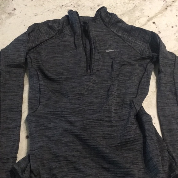 Nike Half-Zip - Picture 2 of 3